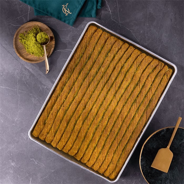 Burma Kadayif with Pistachio on Tray 2.8 KG - Large Tray Pack