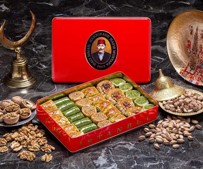 Gourmet Mixed Pistachio and Walnut Baklava - Medium Box