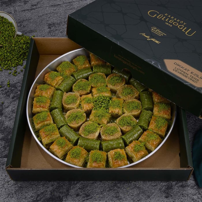 Pistachio Baklava Special 1.5 Kg. Tray