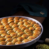 Pistachio Mussel Baklava in Special Round Tray 1.7 Kg.