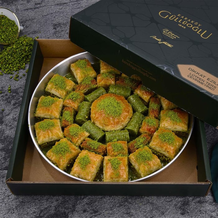 Premium Special Pistachio Baklava 1.5 Kg. Tray